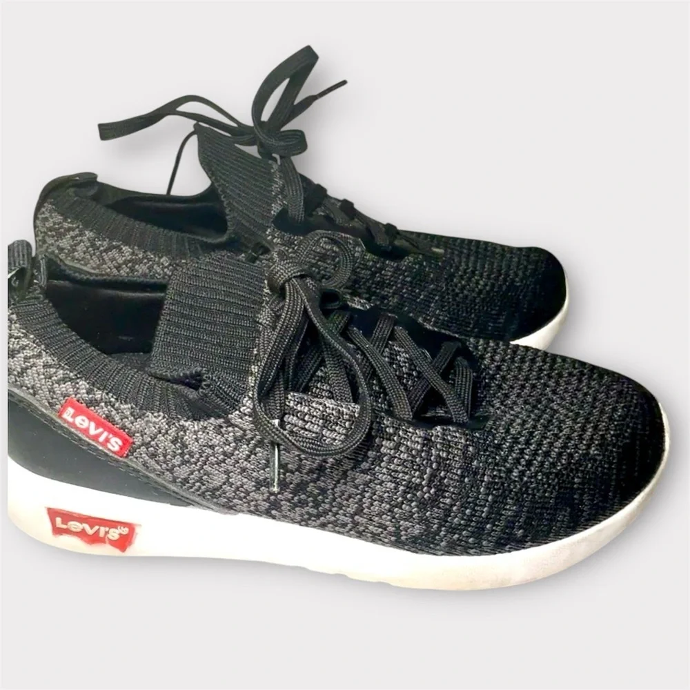 Levi's Shoes kids Size 13 Apex KT Athletic Inspired Knit Fashion Sneaker